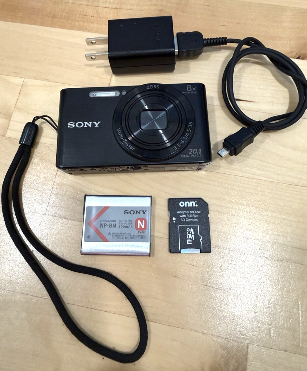 Sony Cybershot DSC-W830, Charger, Memory Card, Battery, Strap - TESTED Works!!!